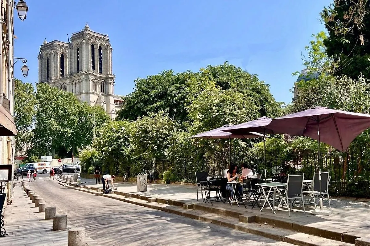 Serenity, Meditation At Notre Dame *