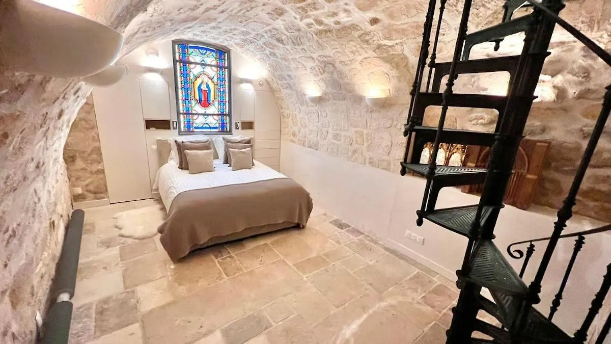 Apartment Serenity, Meditation At Notre Dame *
